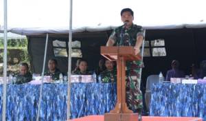 (Foto) Pangdam V/Brawijaya Dampingi Panglima TNI Marsekal Hadi