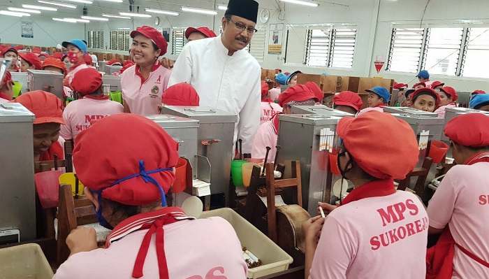 Ribuan Buruh Perempuan Doakan Gus Ipul Jadi Gubernur Jatim. Foto: Setya/ NusantaraNews