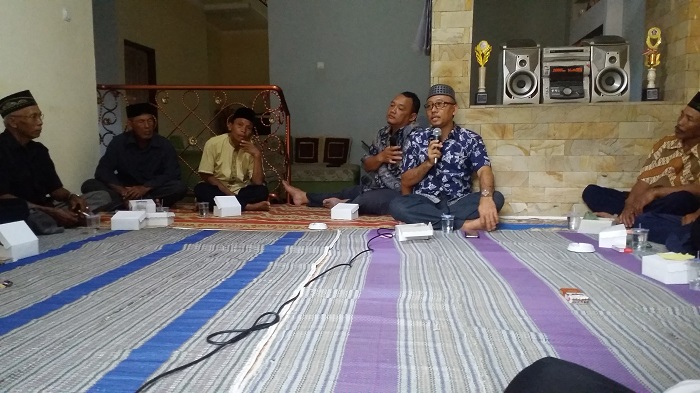 Wakil Ketua Komisi E DPRD Jawa Timur, Suli Da'im mengajak masyarakat untuk lawan hoax. (FOTO: NUSANTARANEWS.CO/Nurcholis)