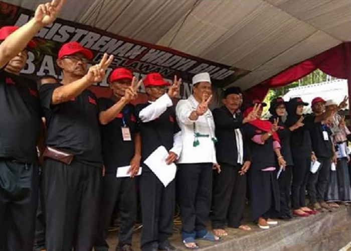 Ikhwan pondok pesantren Suryalaya se-Jawa Barat deklarasikan dukungannya kepada pasangan Hasanah. (Foto: Istimewa)