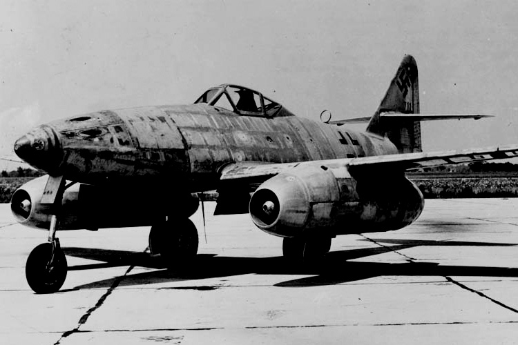 Messerschmitt Me 262 Jet Tempur Pertama Dunia (Foto Istiemwa)