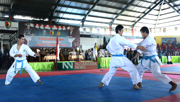 Resmikan Kejurda Forki, Pangdam Brawijaya Incar Bibit Atlet Berkualitas. (FOTO: NUSANTARANEWS.CO/Singgih Pambudi Arinto)