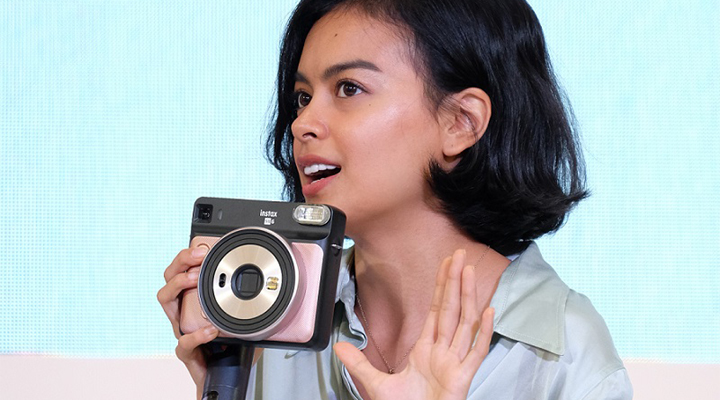 Musicians and public figures of instax users, Eva Celia at the launch of Fujifilm instax SQUARE SQ6.  (PHOTO: SPECIAL / FALENCIA)