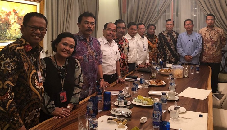 Pertemuan Ketua APG, Ketua Sekarga dan Dirut Garuda Indonesia di kediaman Menteri BUMN Rini Soemarno (Foto Dok. Nusantaranews)