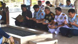 Panglima TNI dan Jajaran Pati TNI Ziarah ke Makam Bung Karno