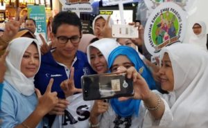 Kolom: Emak-emak Andalan Prabowo-Sandi