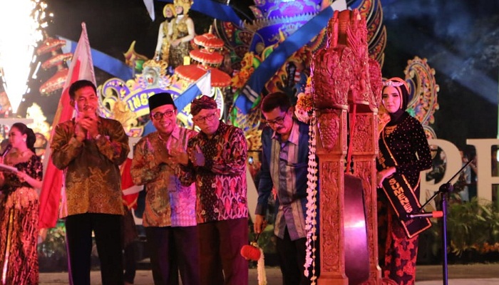 Kemeriahan Jatim Specta Night Carnival Ke V Tahun 2018 (Foto Dok. Nusantaranews)