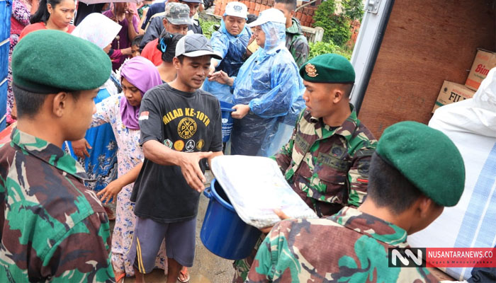 Evakuasi dan Pemulihan Korban Tsunami Banteng-Lampung Terus Dilakukan TNI AD (Foto Dispenad untuk NUSANTARANEWS.CO)