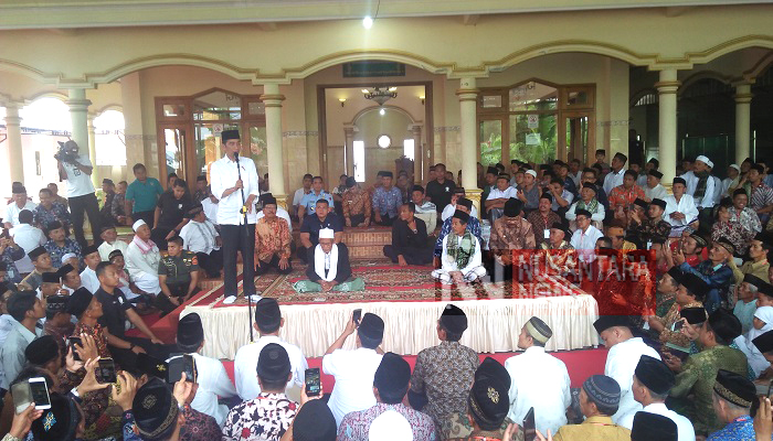 Datang Terlambat, Jokowi Serahkan Sertifikat Tanah Wakaf di Ponorogo, nusantaranewsco