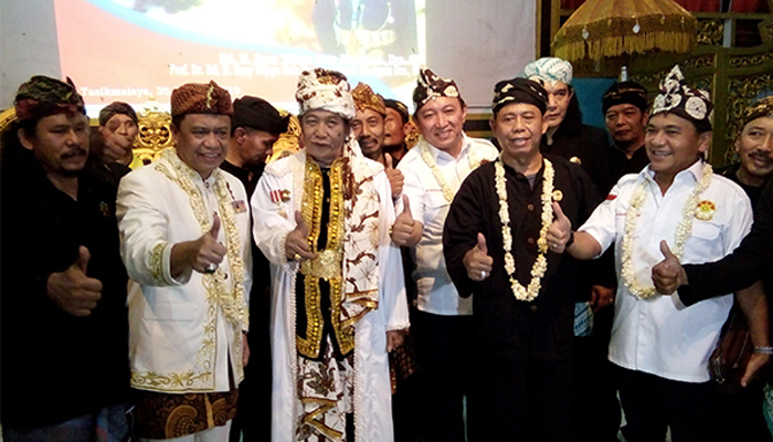 Keluarga Besar Pendekar Padepokan Silat Padjadjaran Tasikmalaya Deklarasi Dukungan Pada Paslon 01 (Foto MI/Kristiadi)