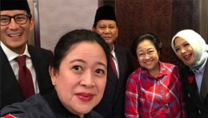 Catatan Debat Perdana, Natalius Pigai: Jokowi Tidak Salami Ibu Mega