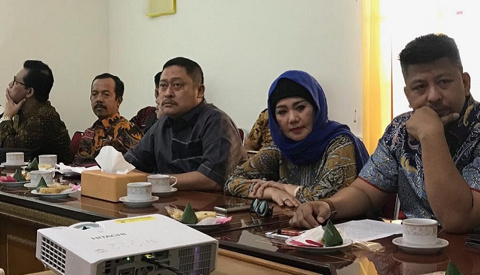 Studi Banding Ke Jateng, DPRD Jatim Kebut Penyelesaian Raperda Penanaman Modal. (FOTO; NUSANTARANEWS.CO/Setya)