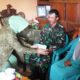 Ketua Persit Kartika Chandra Kirana (KCK) PD V Brawijaya Mia Arif Rahman silaturahmi ke kediaman anggota Kodim 0813 Bojonegoro. (FOTO: NUSANTARANEWS.CO/Pendim0813)