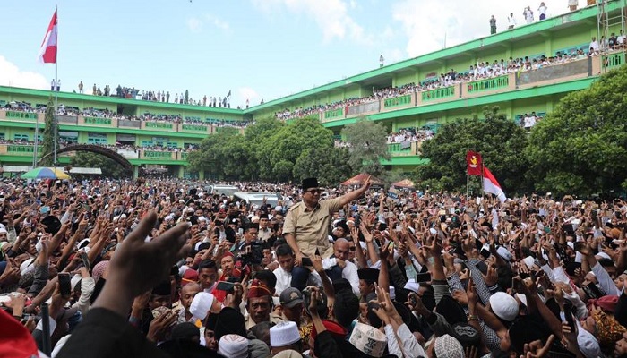 Prabowo menghadiri acara silaturahmi dan doa kebangsaan bersama Kiai Tohir di Madura, Jawa Timur1