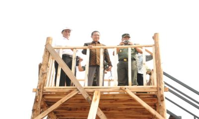 Waaster KSAD, Menteri Pertanian dan Bupati Tuban meninjau lokasi panen raya di Tuban, Jawa Timur. (Foto: Istimewa/NUSANTARANEWS.CO)