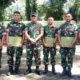 Empat Babinsa dan satu prajurit TNI AD mendapatkan penghargaan dari Pangdam V Brawijaya, Mayjen TNI Wisnoe Prasetja Boedi. (Foto: Istimewa)