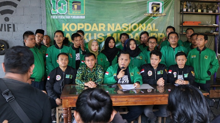 Kaukus Muda PPP saat menyampaikan pernyataan sikap pada acara Kopi Darat Nasional (Kopdarnas) di Nogolaten, Catur Tunggal, Yogyakarta, Kamis (21/3/2019). (FOTO: NUSANTARANEWS.CO/Istimewa)