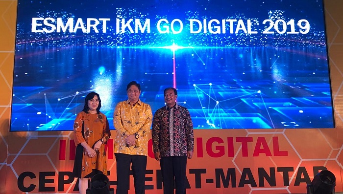 Menperin Airlangga Hartarto dalam acara e-Smart IKM 2019 “IKM Go Digital”. (FOTO: Istimewa)
