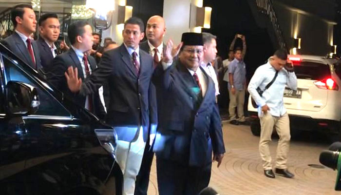 Prabowo Subianto usai debat calon presiden 2019 edisi keempat di Hotel Shangri-La, Jakarta, Sabtu (30/3). (Foto: Romadhon/NUSANTARANEWS.CO)