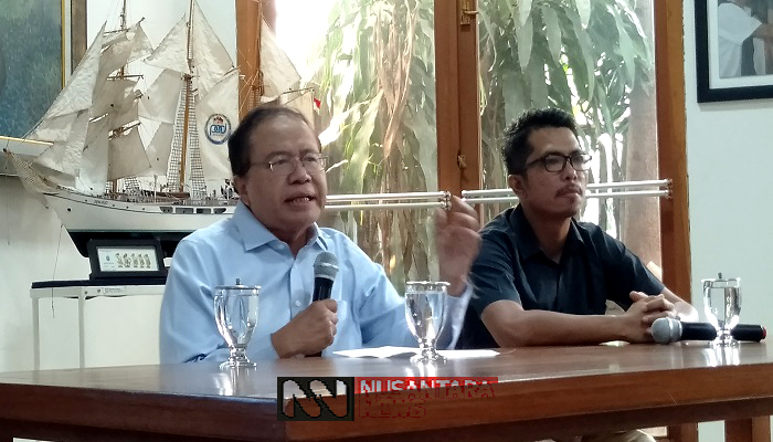 Rizal Ramli ingin jawaban tegas terkait program kebijakan yang pro bumi putra. (Foto: Romadhon/NUSANTARANEWS.CO)