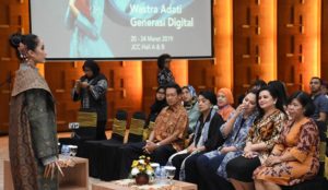 Tenun dan Batik Indonesia Penuhi Permintaan Pasar Internasional