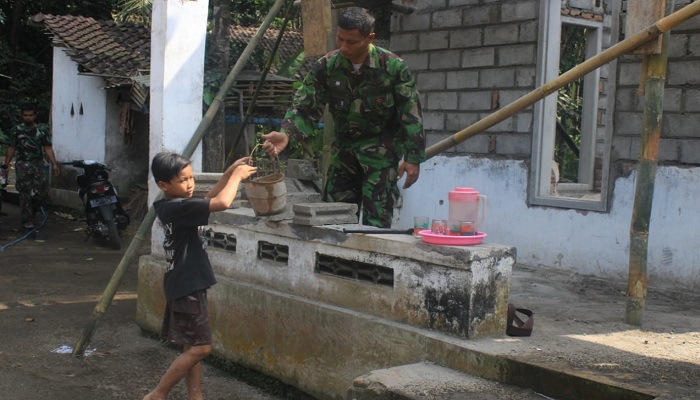 desa karangbendo, blitar, anak-anak desa, satgas tmmd, nusantara news