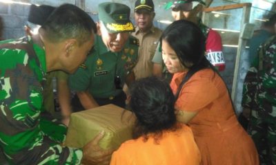 Brigjen TNI Ini Datangi Rumah Boinem Sasaran Pelaksanaan RTLH. (FOTO: NUSANTARANEWS.CO)
