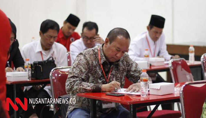 Ikut Uji Kelayakan di PDIP Haries Usung Visi Surabaya Kota Dunia Berbasis Kerakyatan. (Foto: NUSANTARANEWS.CO/Setya)