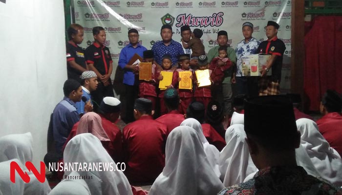 Isi Bulan Muharram Komunitas Ponorogo Adakan Peduli Yatim Piatu. (Foto: NUSANTARANEWS.CO/.Nurcholis)
