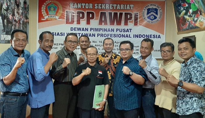 DPP AWPI Gelar Pleno : Konggres AWPI ditunda 2020, DPD AWPI Lampung Dibekukan. (FOTO: Dok. AWPI/nusantaranews.co)