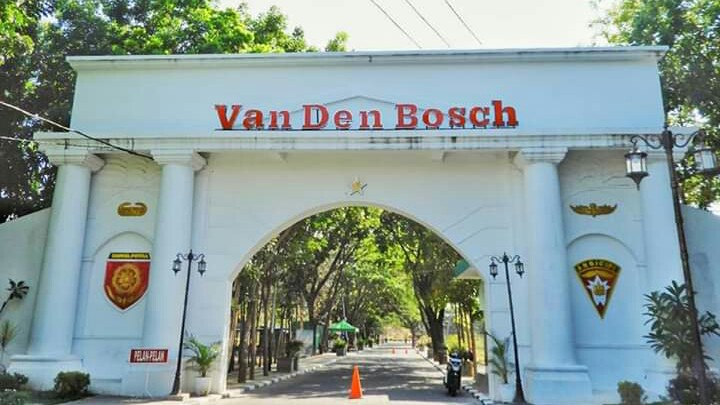 Misteri Dibalik Benteng Van Den Bosch Armed 12/Angicipi Yudha