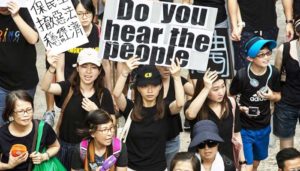 Presiden Trump Sahkan UU Prodemokrasi Hongkong, Beijing Marah