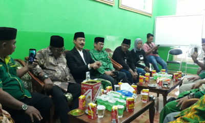Rombongan Fattah Jasin saat berbincang santai dengan DPC PPP Sumenep