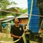 Sahabat Irianto Membagikan Air Bersih Kepada Masyarakat di Nunukan