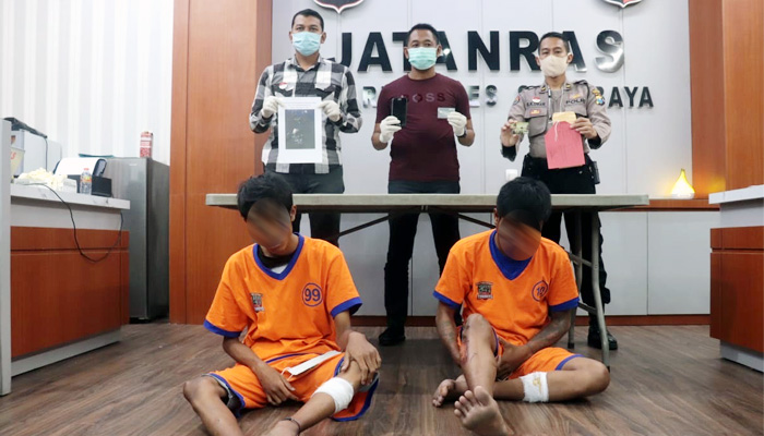 Rebut ponsel korban, dua jambret spesialis ponsel diamankan Polrestabes Surabaya