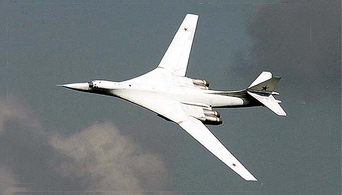 Rusia bangun bomber Tu-160M2 yang lebih modern.