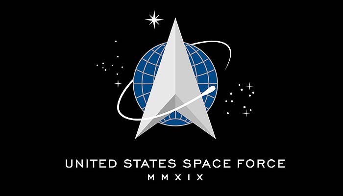Bendera Space Force diluncurkan di Gedung Putih.