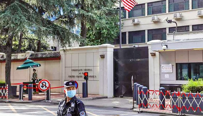Balas Washington, Beijing tutup Konsulat Amerika Serikat (AS) di Chengdu.