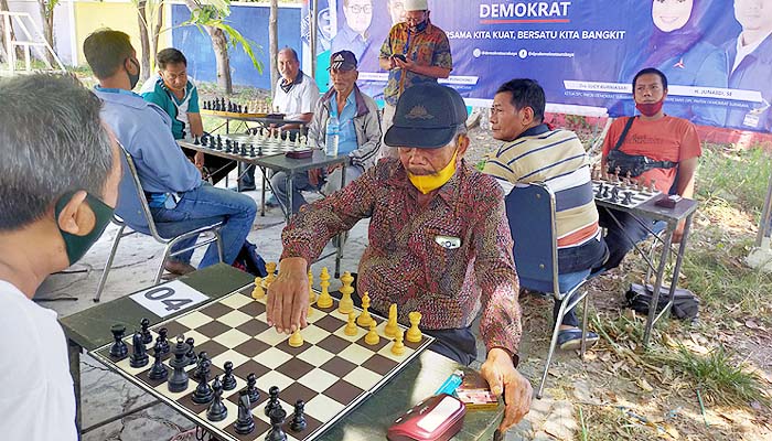 Jaga soliditas internal partai, Demokrat Surabaya gelar turnamen catur.