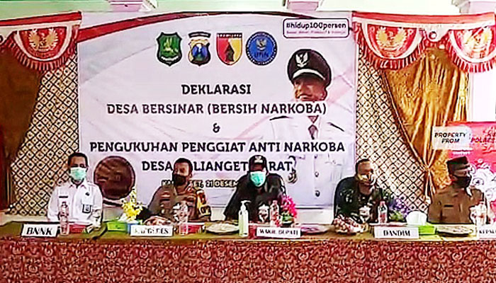 Sosialisasi dan pembentukan pegiat anti-narkoba serta deklarasi kampung tangguh narkoba di Desa Kalianget Barat, Kecamatan Kalianget, pada Senin (21/12).