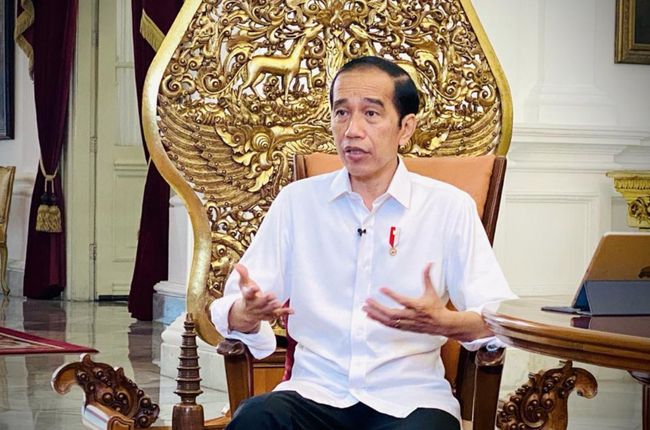 Jokowi tunjuk Tri Rismaharini sebagai Mensos, Gus Yaqut sebagai Menag.