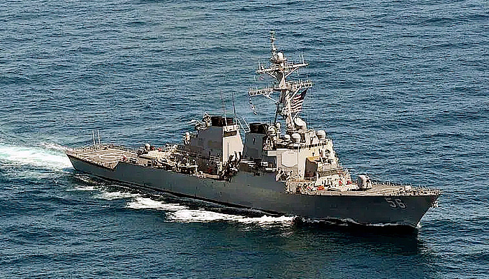 USS John McCain kembali melintas Selat Taiwan.