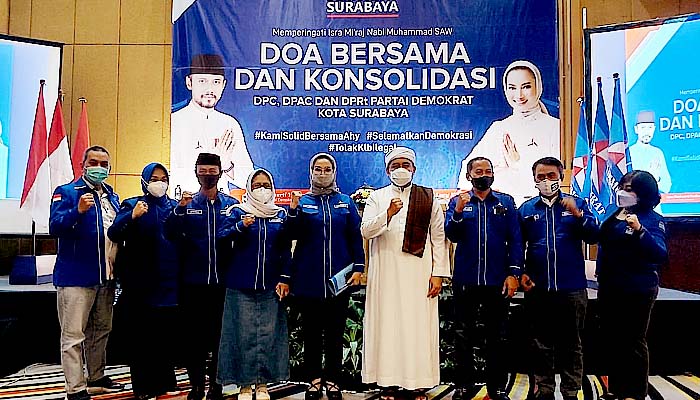 Gelar doa bersama dan lonsolidasi, Demokrat Surabaya mengetuk langit untuk kuat dukungan ke AHY.