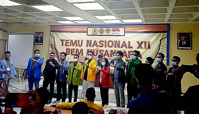 Sukseskan Temu BEM Nusantara Ke XII di Surabaya yang di tuan rumahi oleh Universitas Wijaya Kusuma, Jawa Timur pada Kamis (11/3) yang lalu