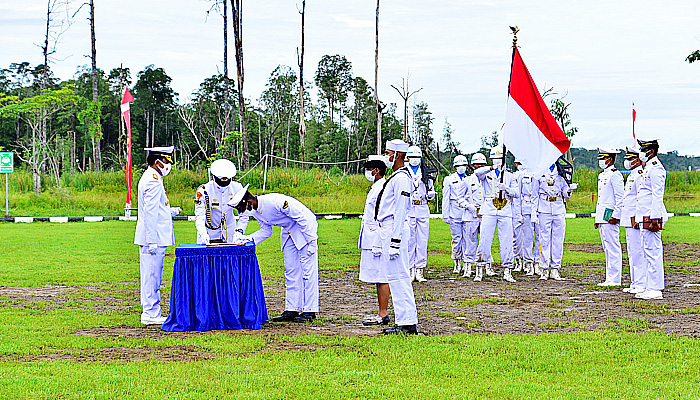 Danlantamal XIV Sorong Hadiri Pelantikan Dikmaba dan Dikmata PK TNI AL Angkatan XLI di Katapop