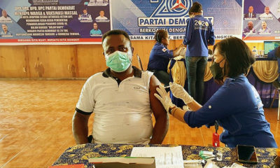 Bulan Bakti Dua Dekade Demokrat, Legislator William Wandik Gelar Serbuan Vaksin Covid-19 di Papua