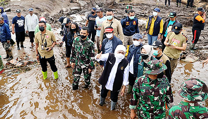 Gercep, Gubernur Khofifah Turun Tangan Bantu Atasi Banjir Bandang Kota Batu