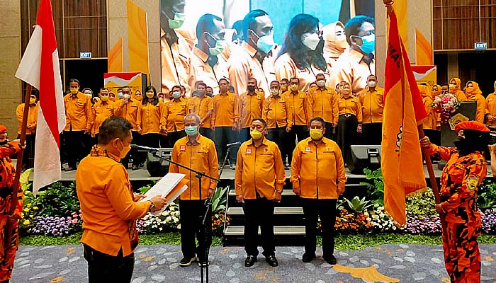 Dikukuhkan Lagi Ketua MKGR Jatim, Kodrat Sunyoto: Kerja Keras Untuk Kemenangan Golkar di  Pemilu 2024