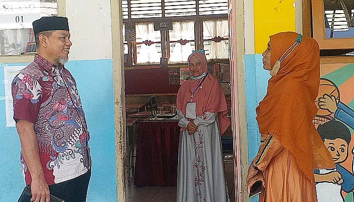 Kakankemenag Banda Aceh Tinjau Ujian SKB CPNS Kemenag 2021 di MIN Model Banda Aceh