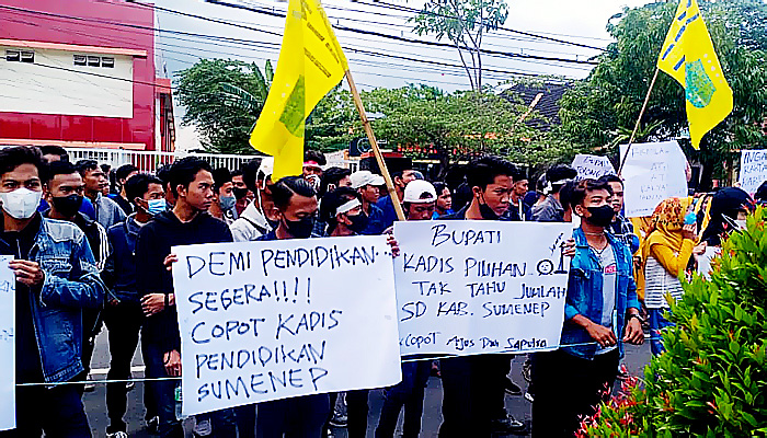 Aktifis PMII Demo Pamkab Sumenep, Minta Kadis Pendidikan di Copot